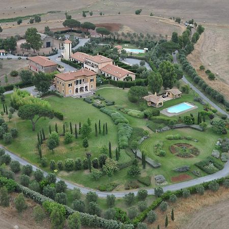 Casale Di Tormaggiore Villa And Country Suites Pomezia Luaran gambar