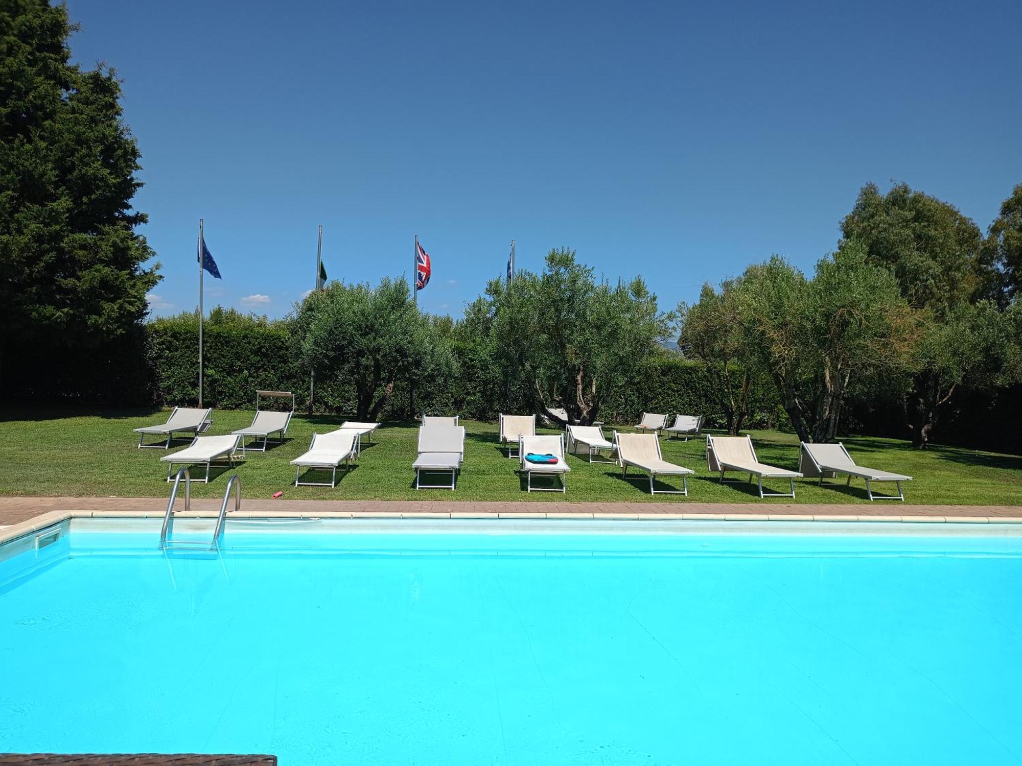 Casale Di Tormaggiore Villa And Country Suites Pomezia Luaran gambar