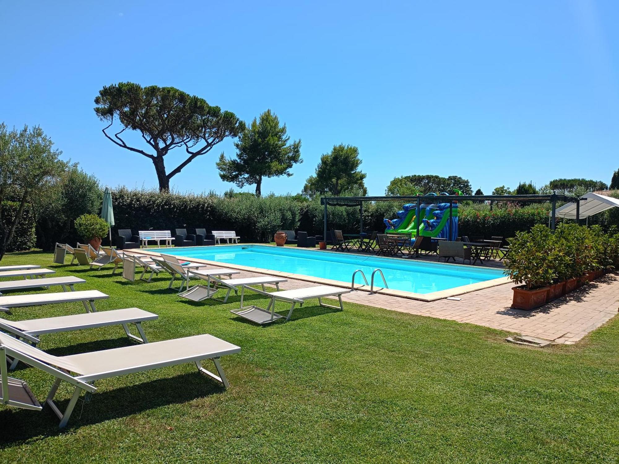 Casale Di Tormaggiore Villa And Country Suites Pomezia Luaran gambar