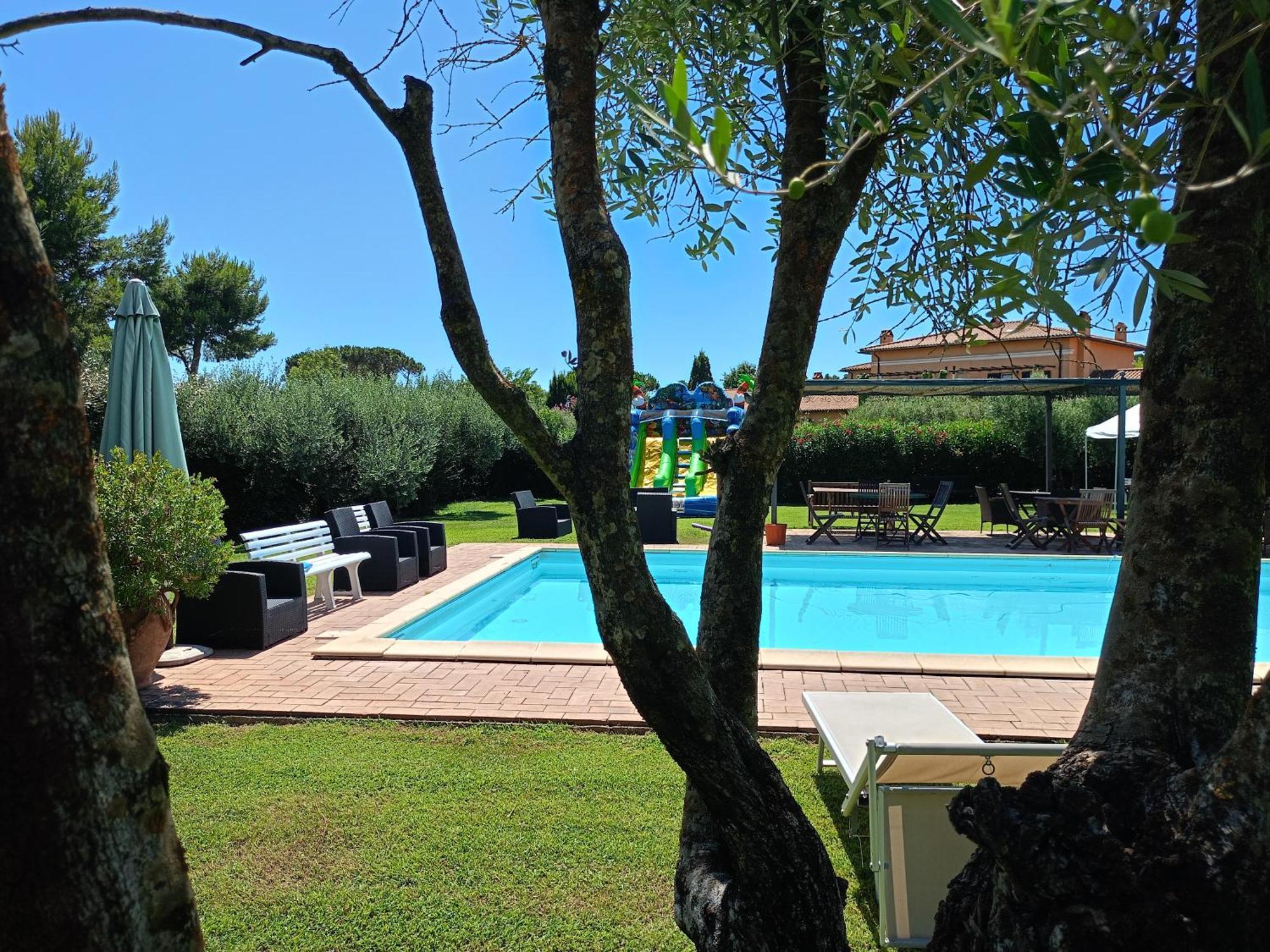 Casale Di Tormaggiore Villa And Country Suites Pomezia Luaran gambar