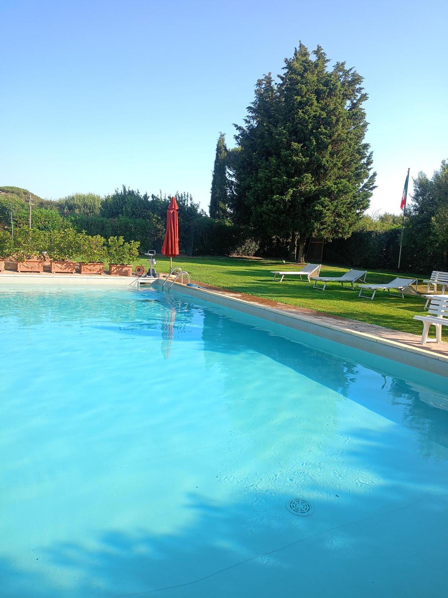 Casale Di Tormaggiore Villa And Country Suites Pomezia Luaran gambar
