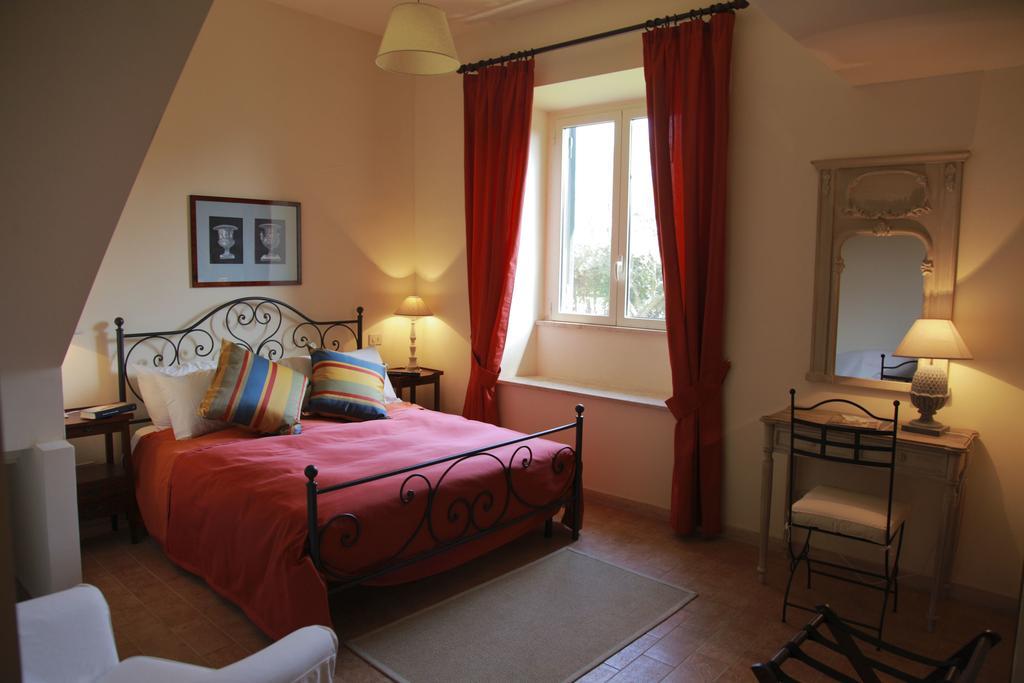 Casale Di Tormaggiore Villa And Country Suites Pomezia Luaran gambar