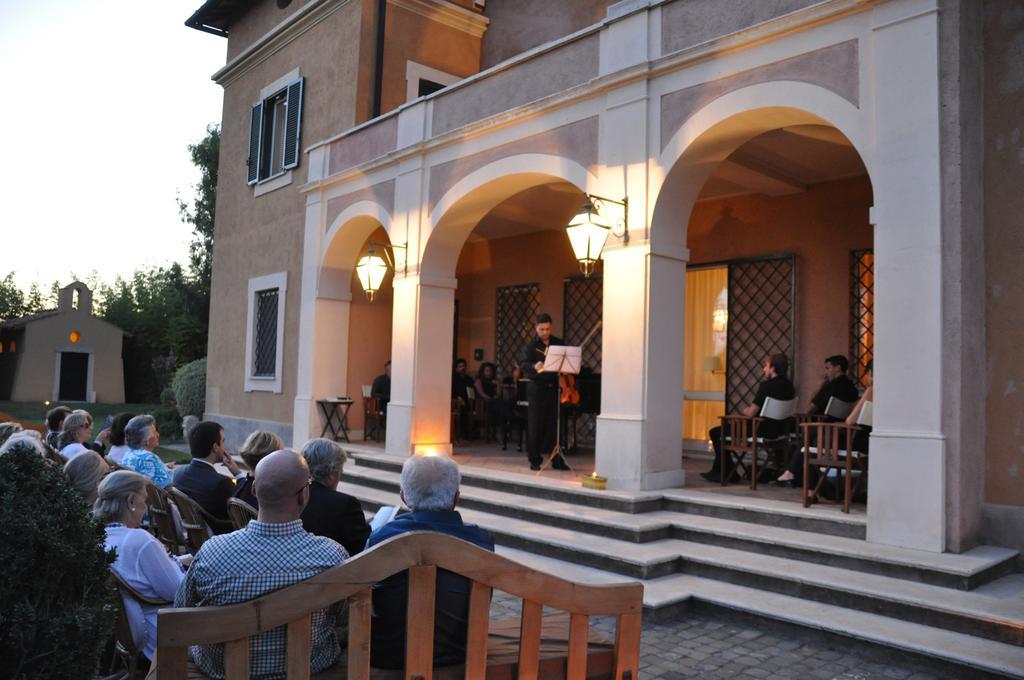Casale Di Tormaggiore Villa And Country Suites Pomezia Luaran gambar