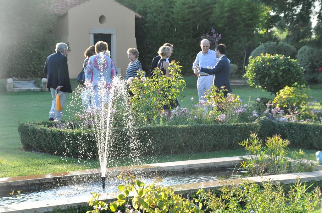 Casale Di Tormaggiore Villa And Country Suites Pomezia Luaran gambar