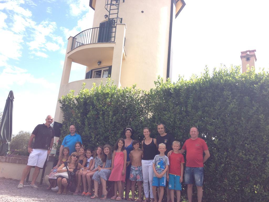 Casale Di Tormaggiore Villa And Country Suites Pomezia Luaran gambar