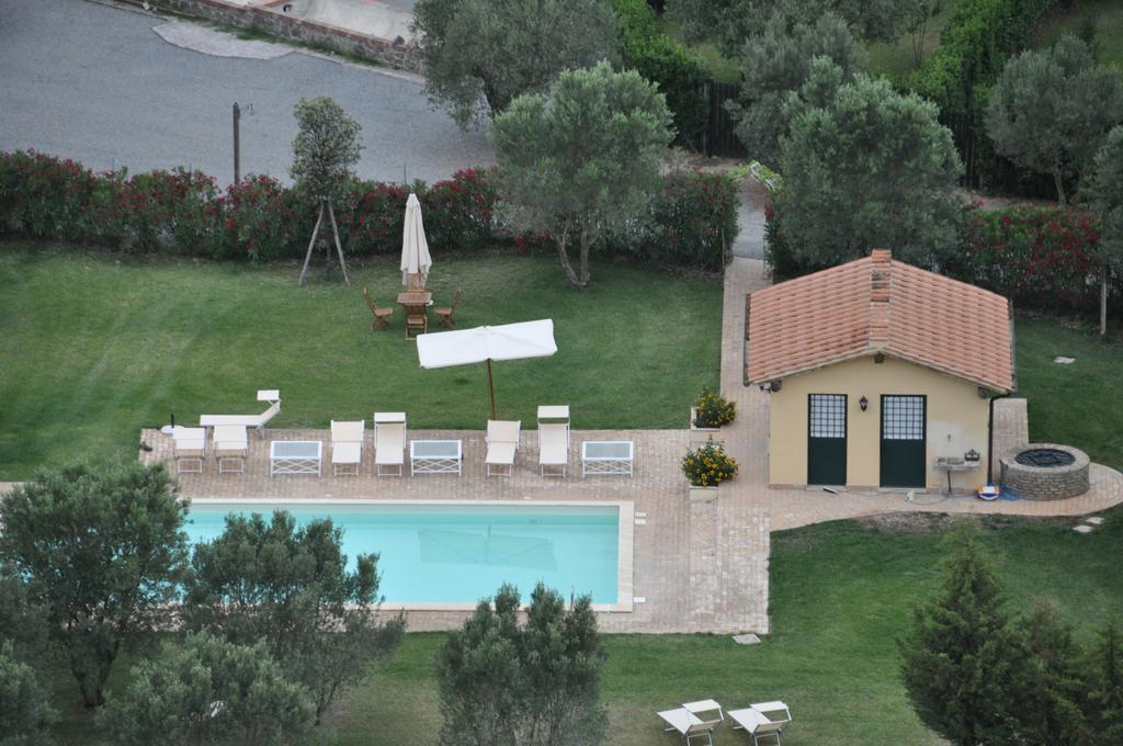 Casale Di Tormaggiore Villa And Country Suites Pomezia Luaran gambar