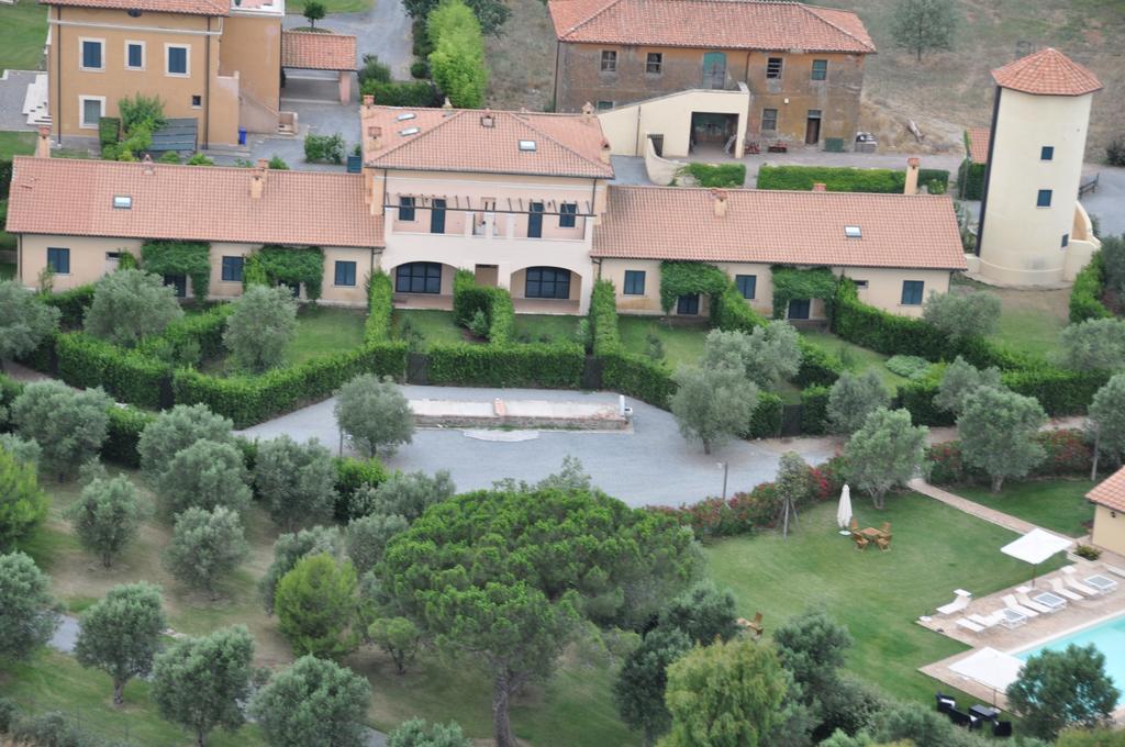Casale Di Tormaggiore Villa And Country Suites Pomezia Luaran gambar