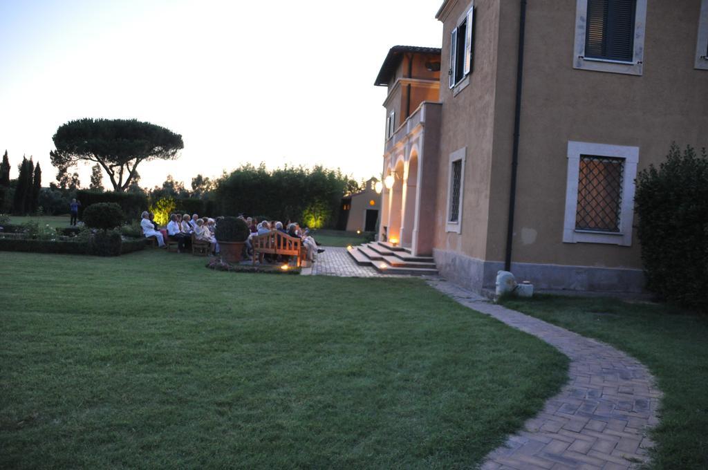 Casale Di Tormaggiore Villa And Country Suites Pomezia Luaran gambar