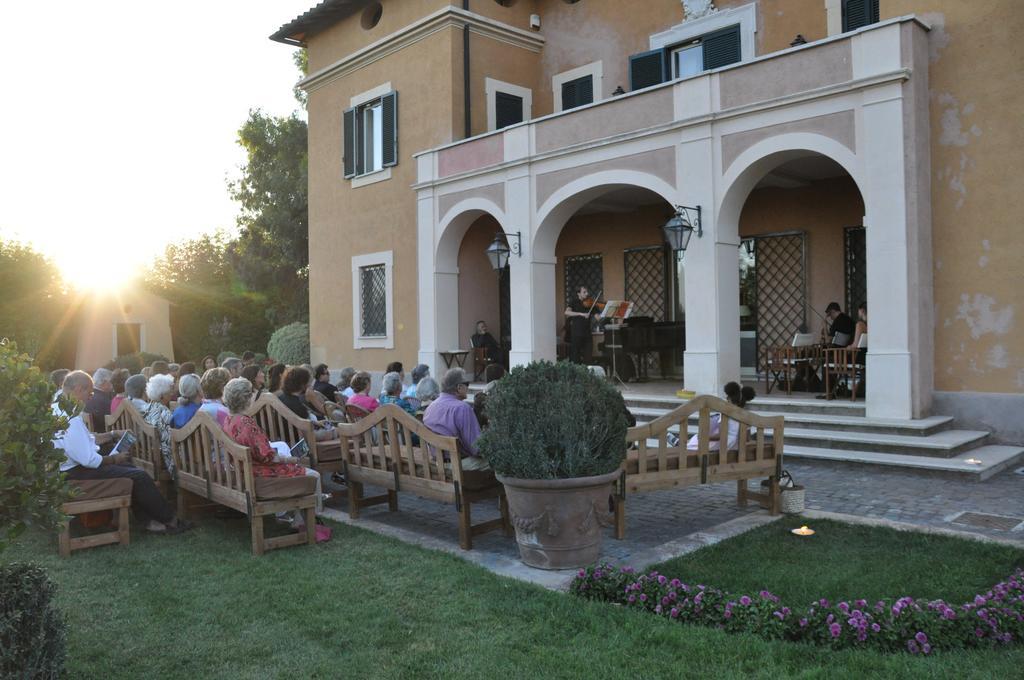 Casale Di Tormaggiore Villa And Country Suites Pomezia Luaran gambar